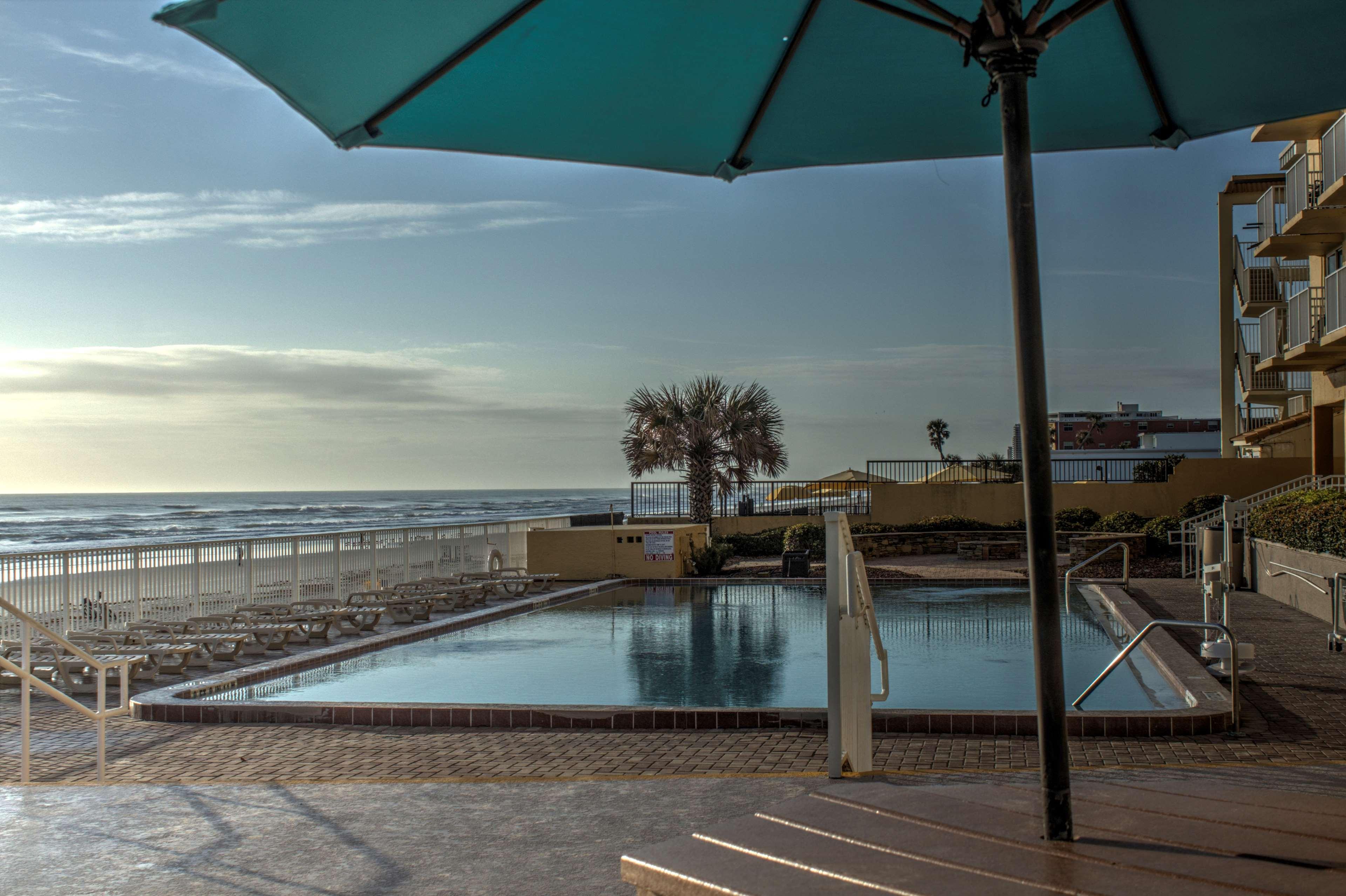 Spark By Hilton Ormond Beach Oceanfront Hotel Exterior photo