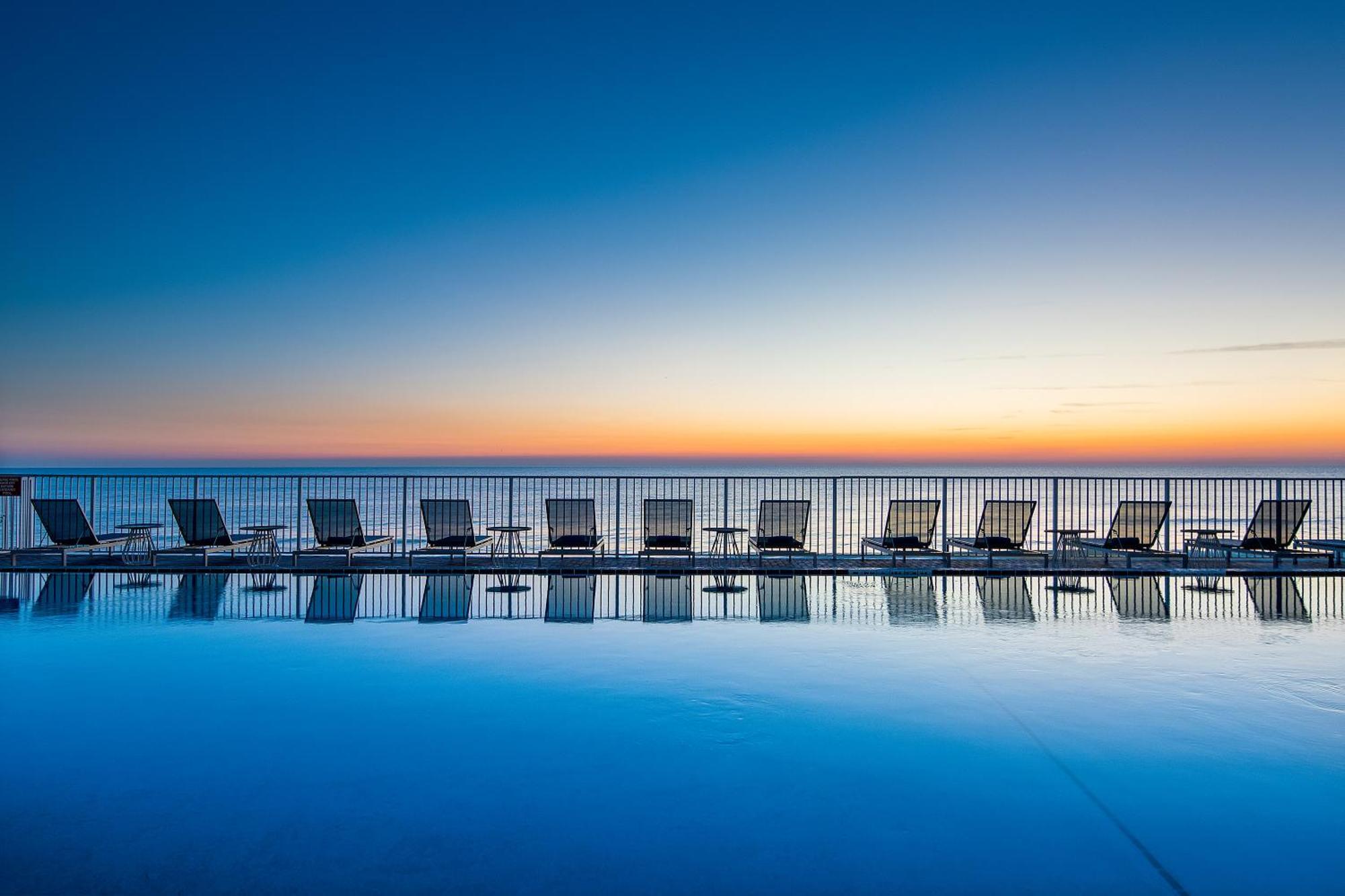 Spark By Hilton Ormond Beach Oceanfront Hotel Exterior photo