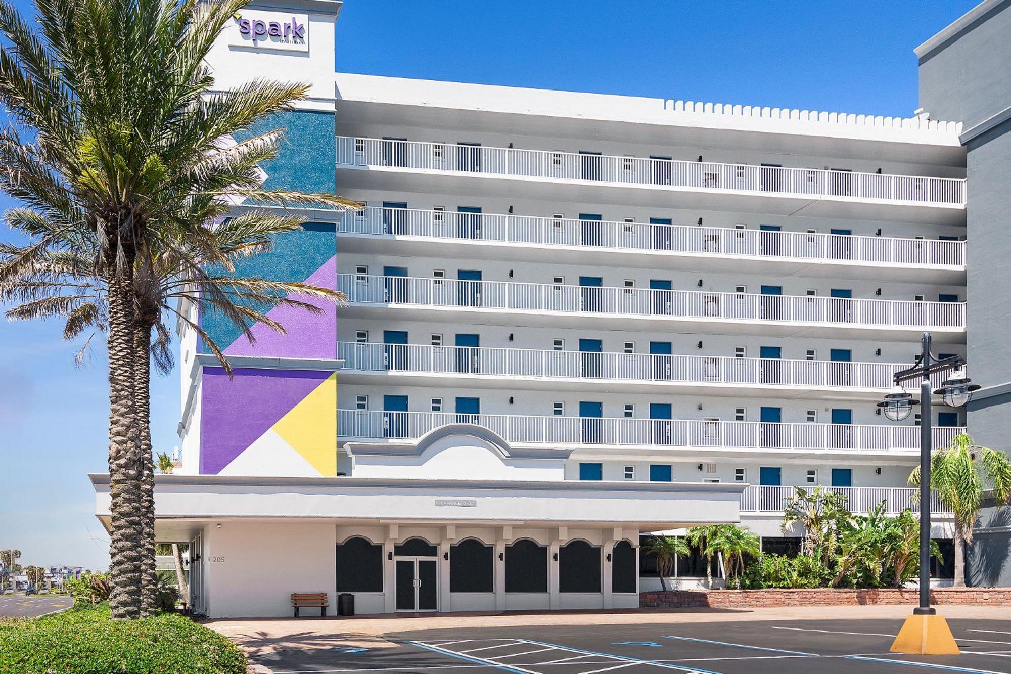 Spark By Hilton Ormond Beach Oceanfront Hotel Exterior photo